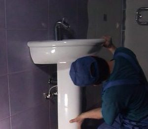 Установка раковины в ванной в Улан-Удэ