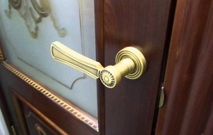 Установка дверной ручки в Улан-Удэ